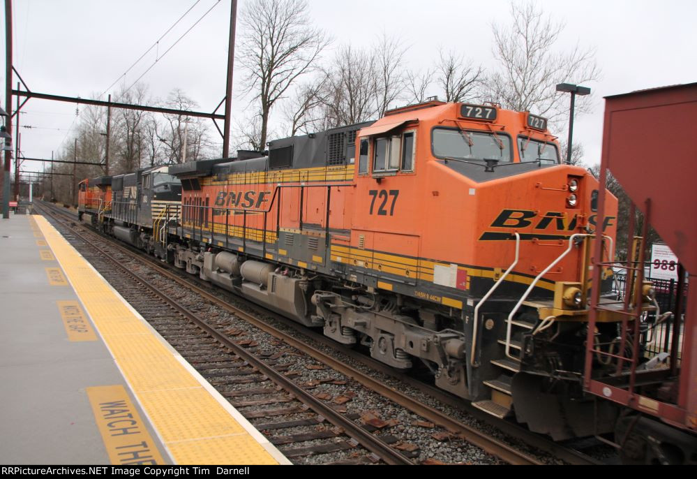 BNSF 727 on CSX B120